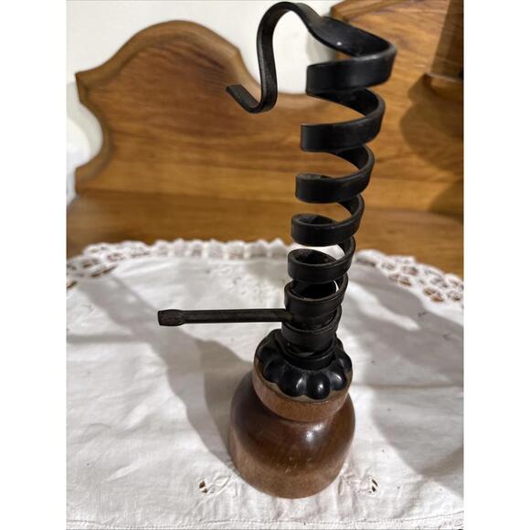 Lot Of 4 Vintage Wood Candle Stick Holders Courting Turned Wood Colonial Farm - Picture 3 of 10